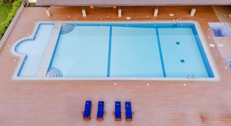 elmer-swimming-pool